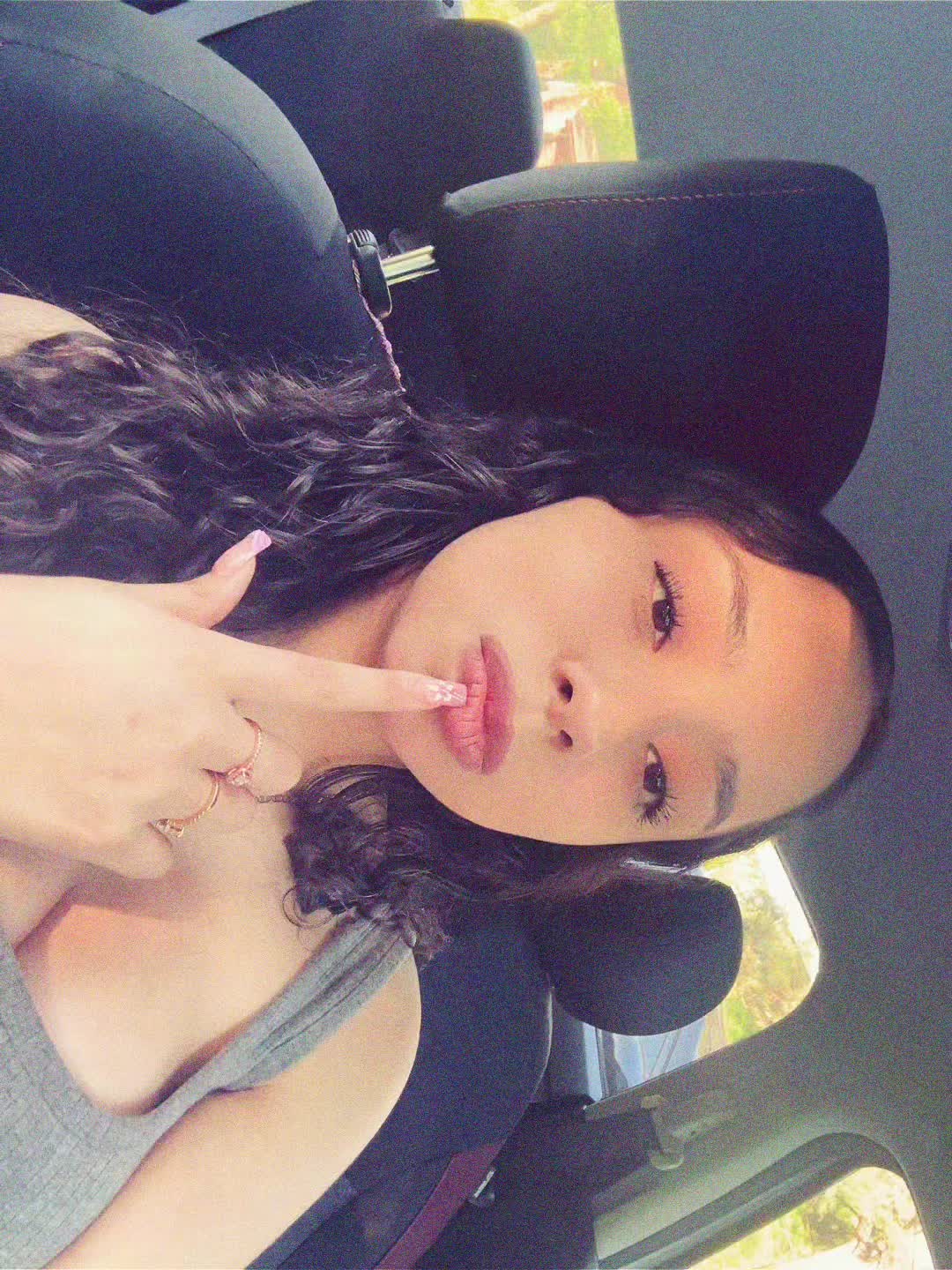 @iris.