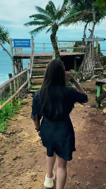 @Ayubychan