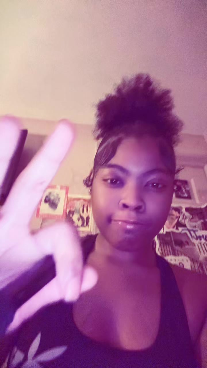 @luvv teetee