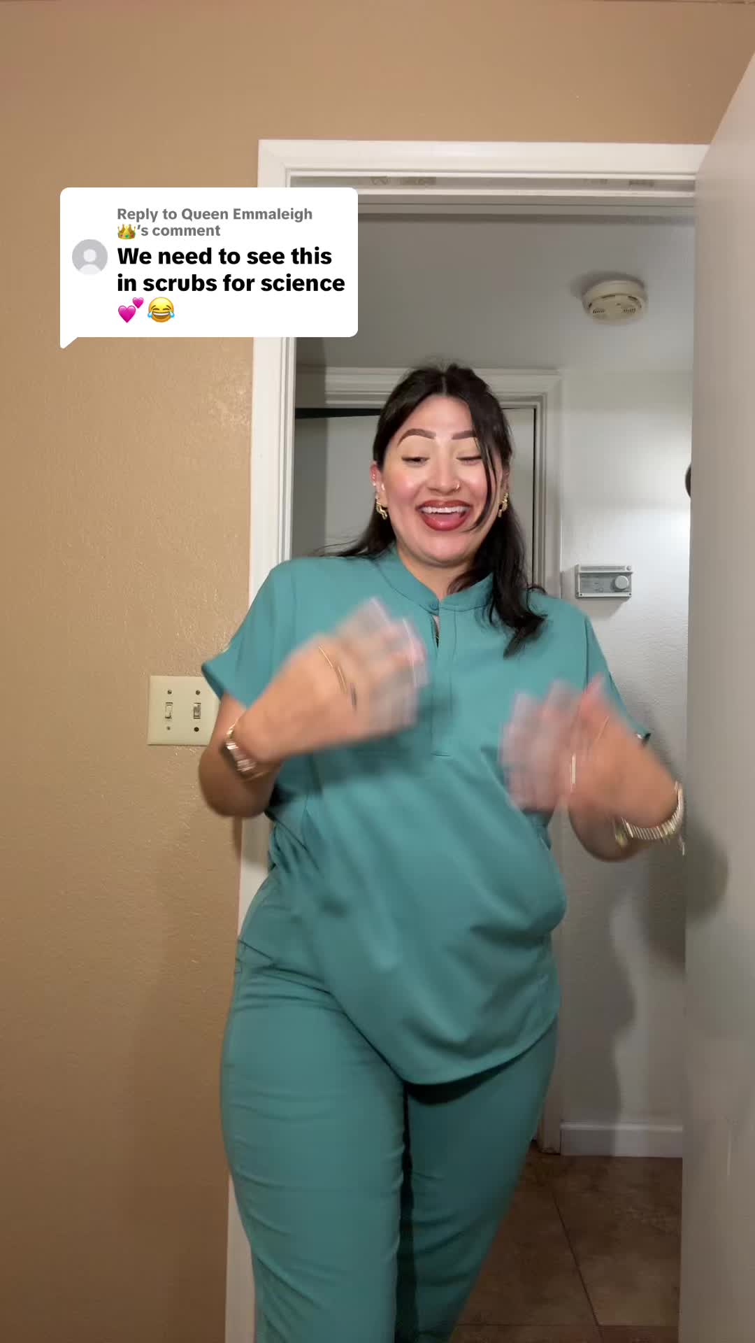 @Anna Elizabeth (AHHH NA)