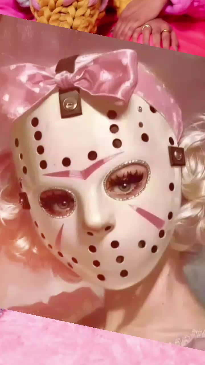 @WeiRd BarBiE