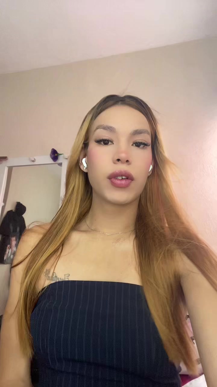 @Chloe zarate