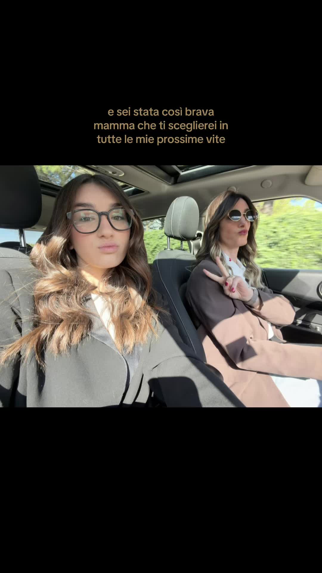 @๐brunettetwins๐
