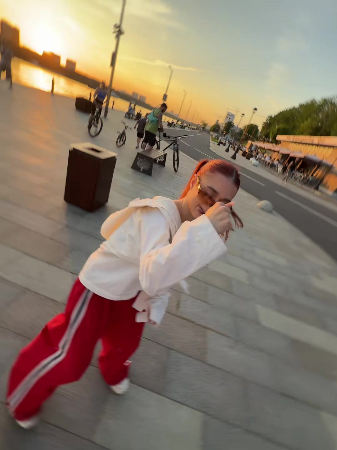 @LEYTINK