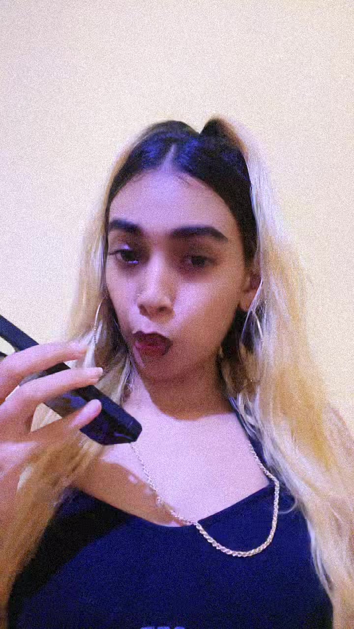 @Ella