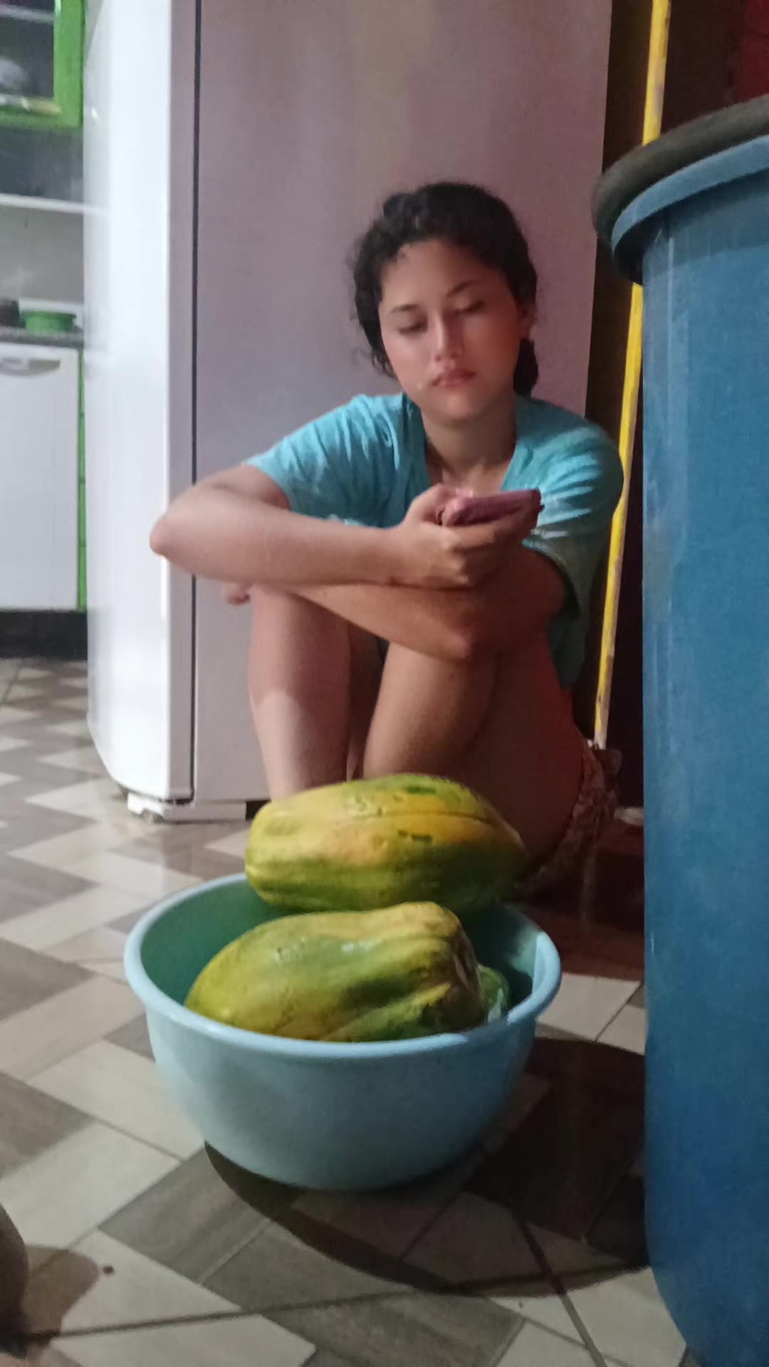 @taina e thania