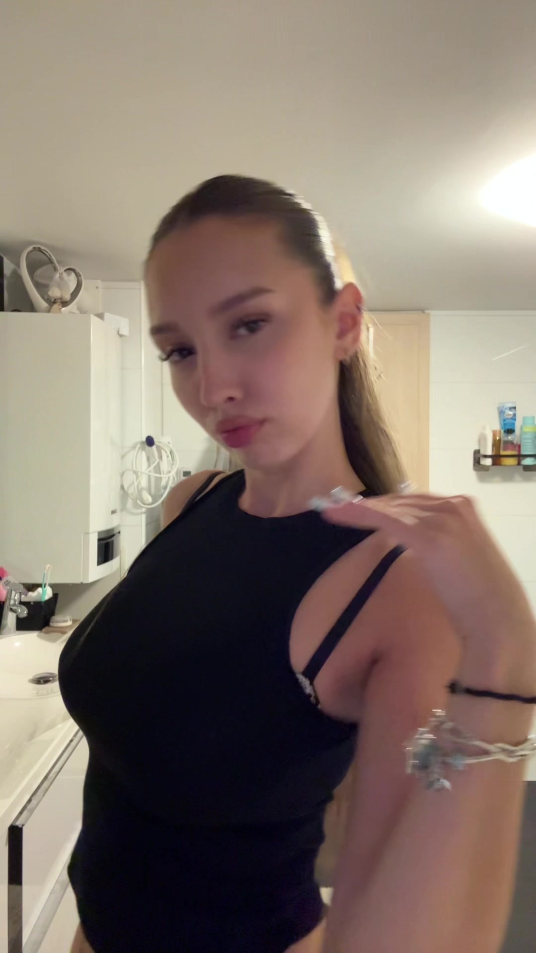 @Marushka
