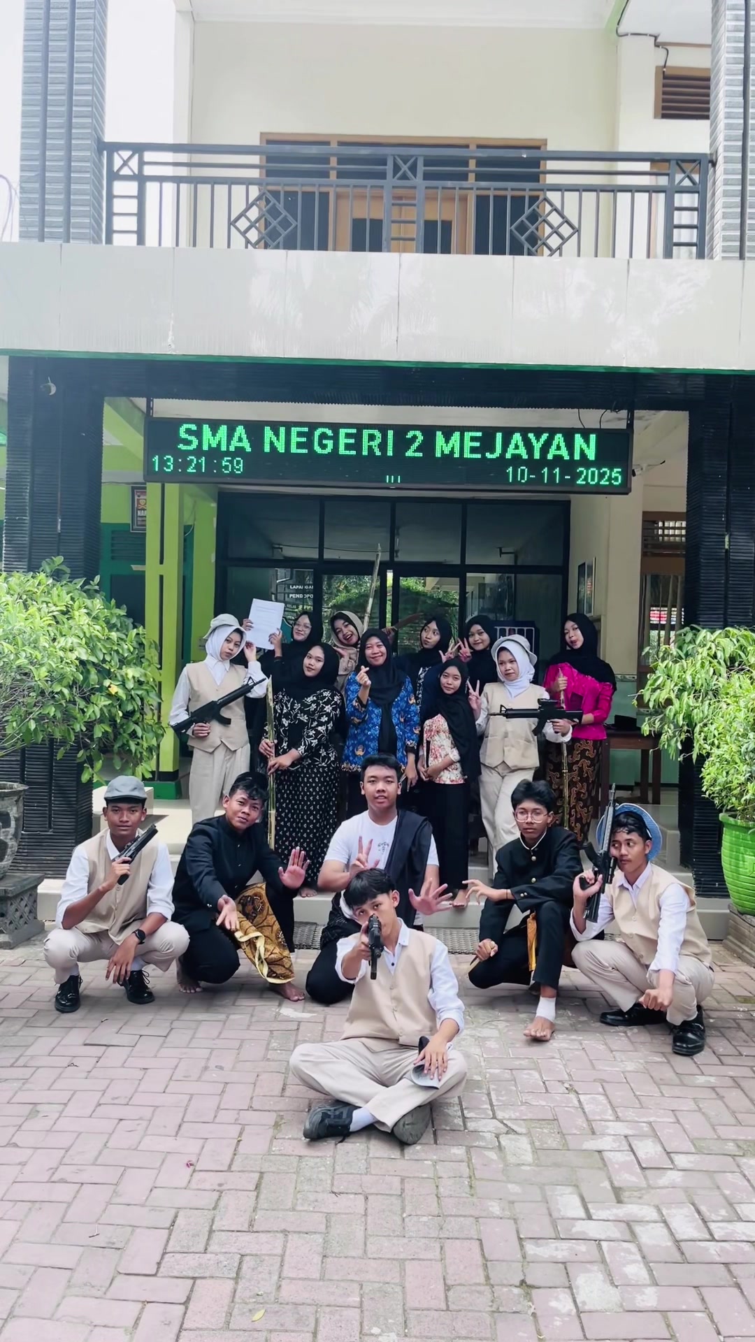 @X8🪐
