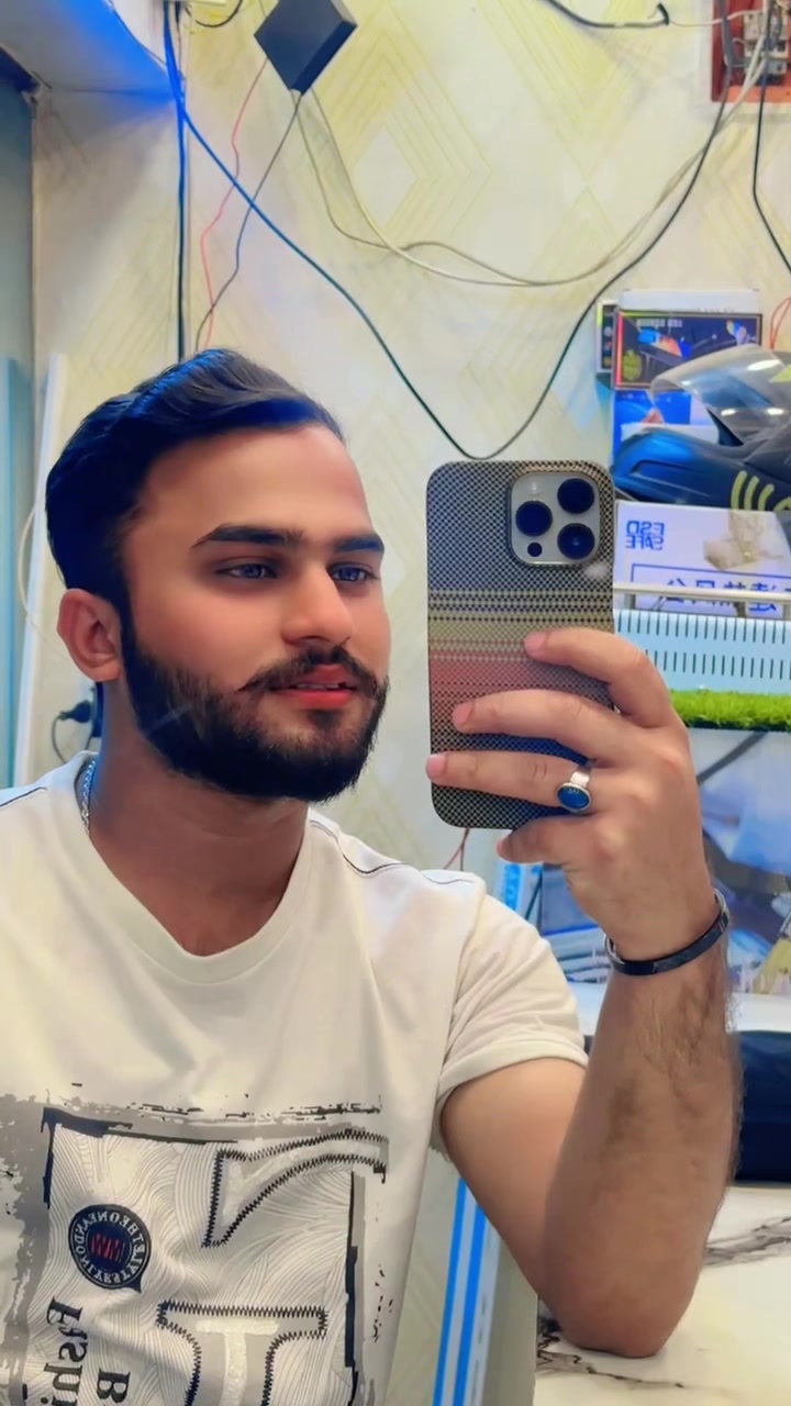@MALIK⚜️
