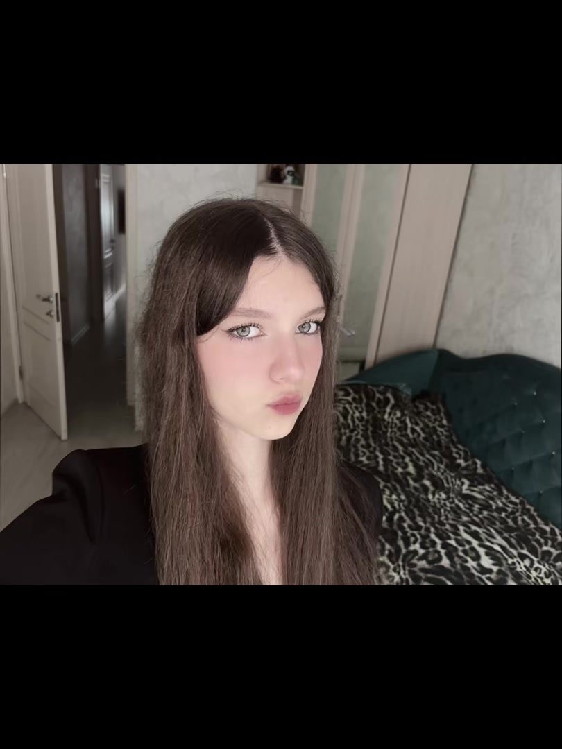 @skarlletq