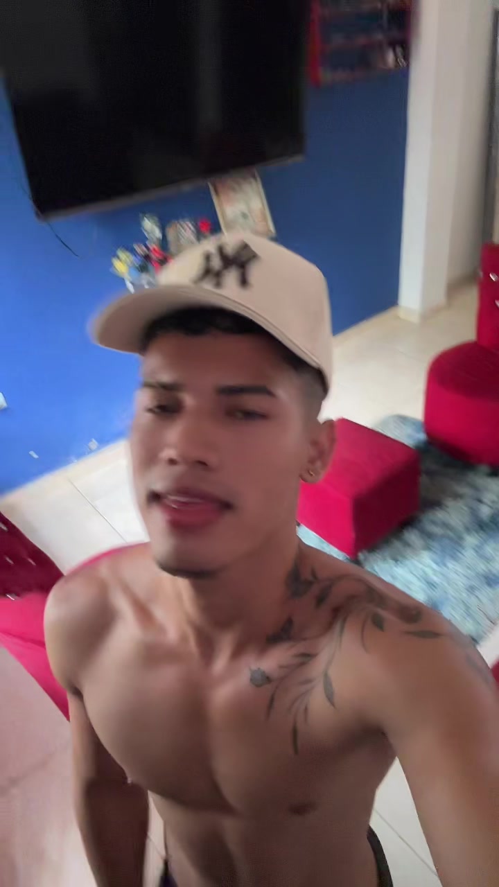 @Julio Acuña