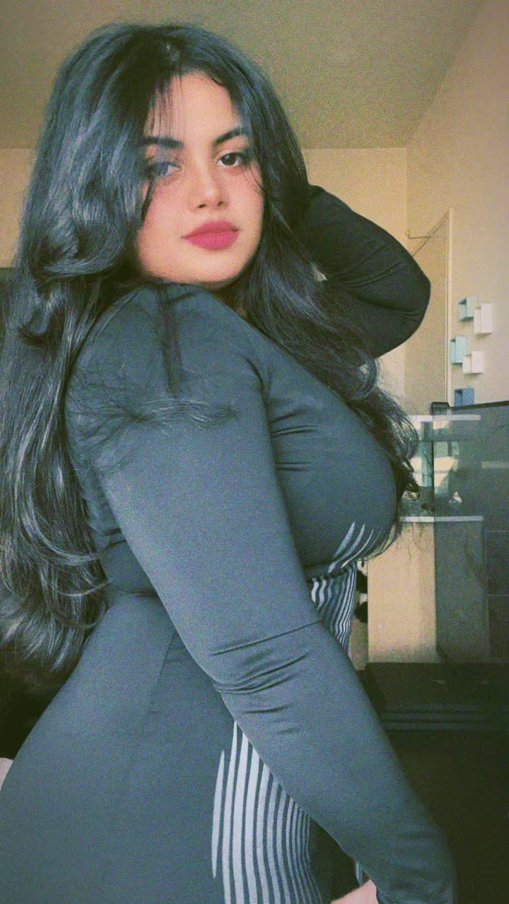 @Divya ᥫ᭡✨