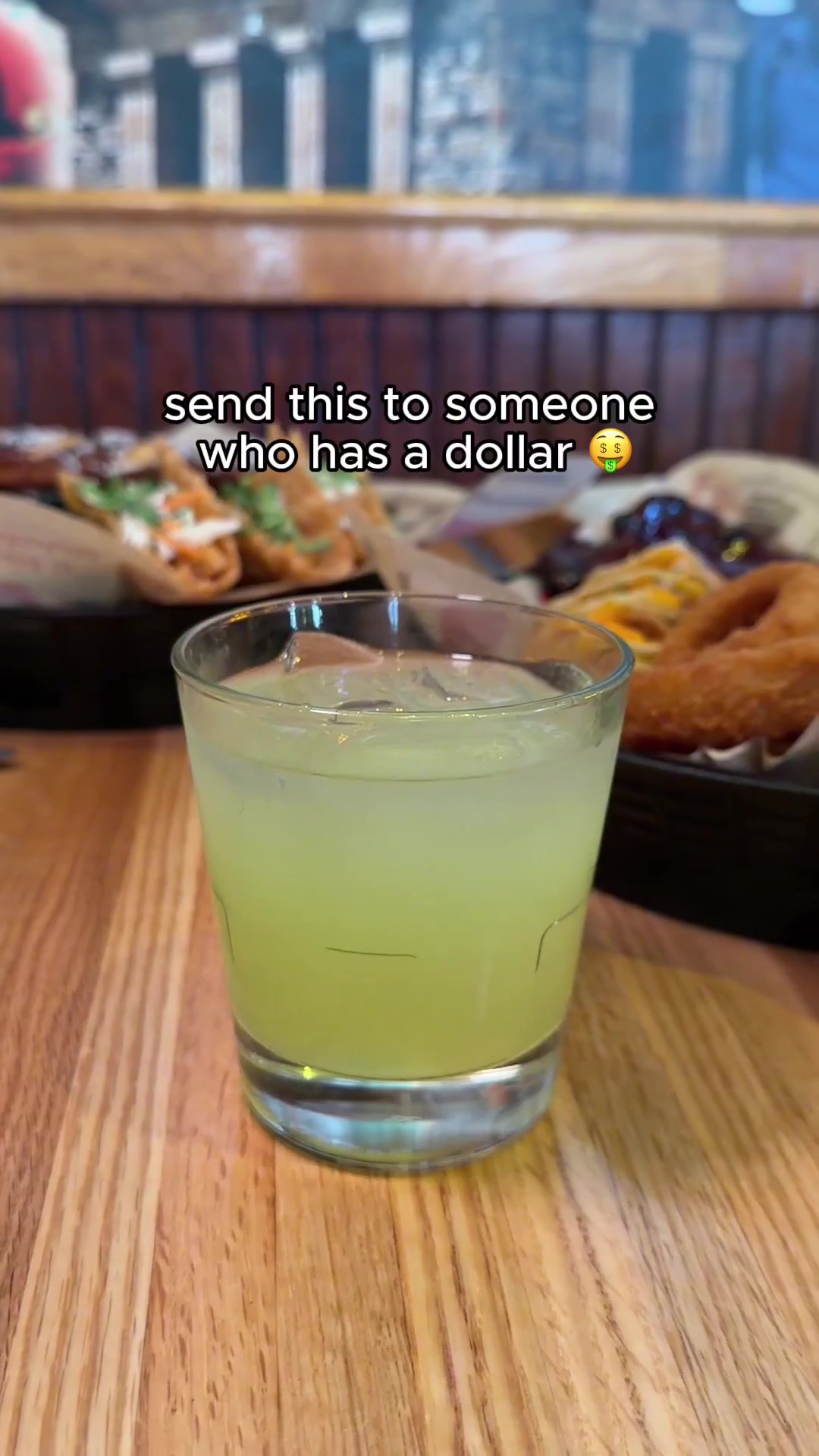 @Applebee&rsquo;s Grill + Bar