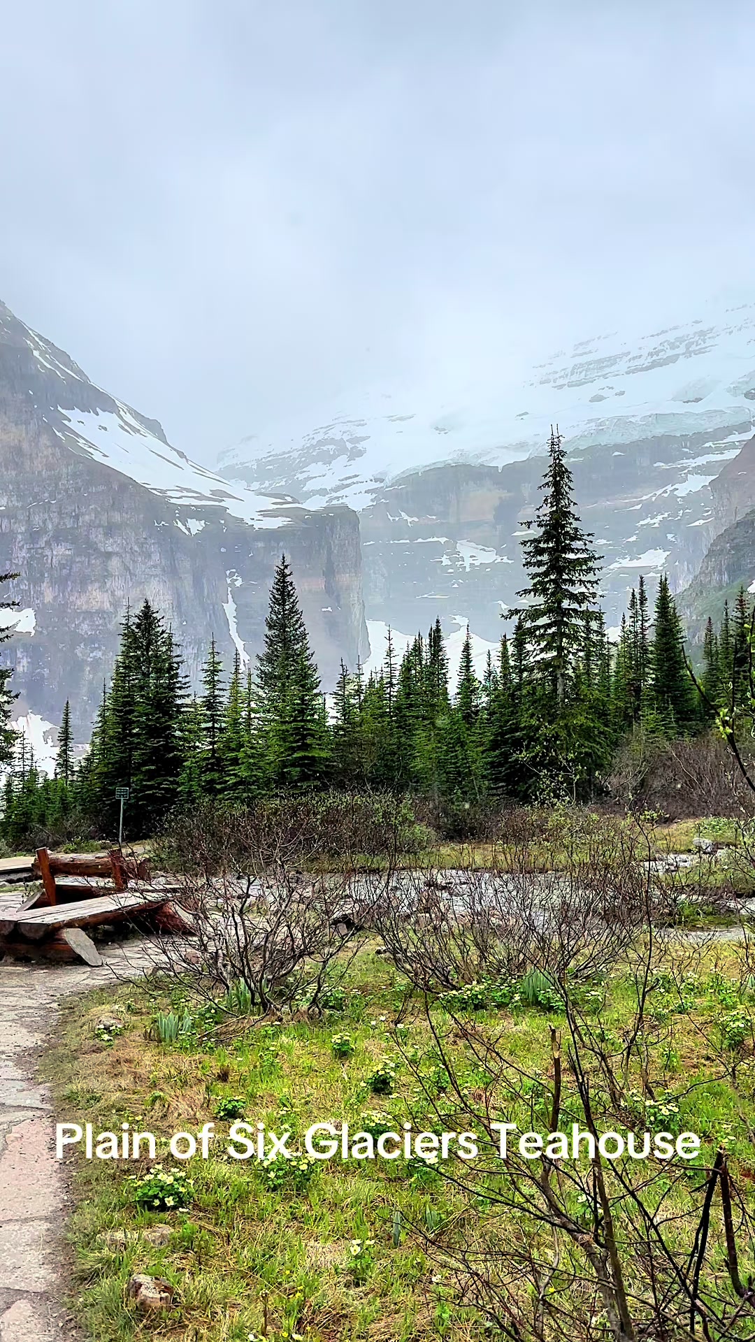@Experience hiking in Canada