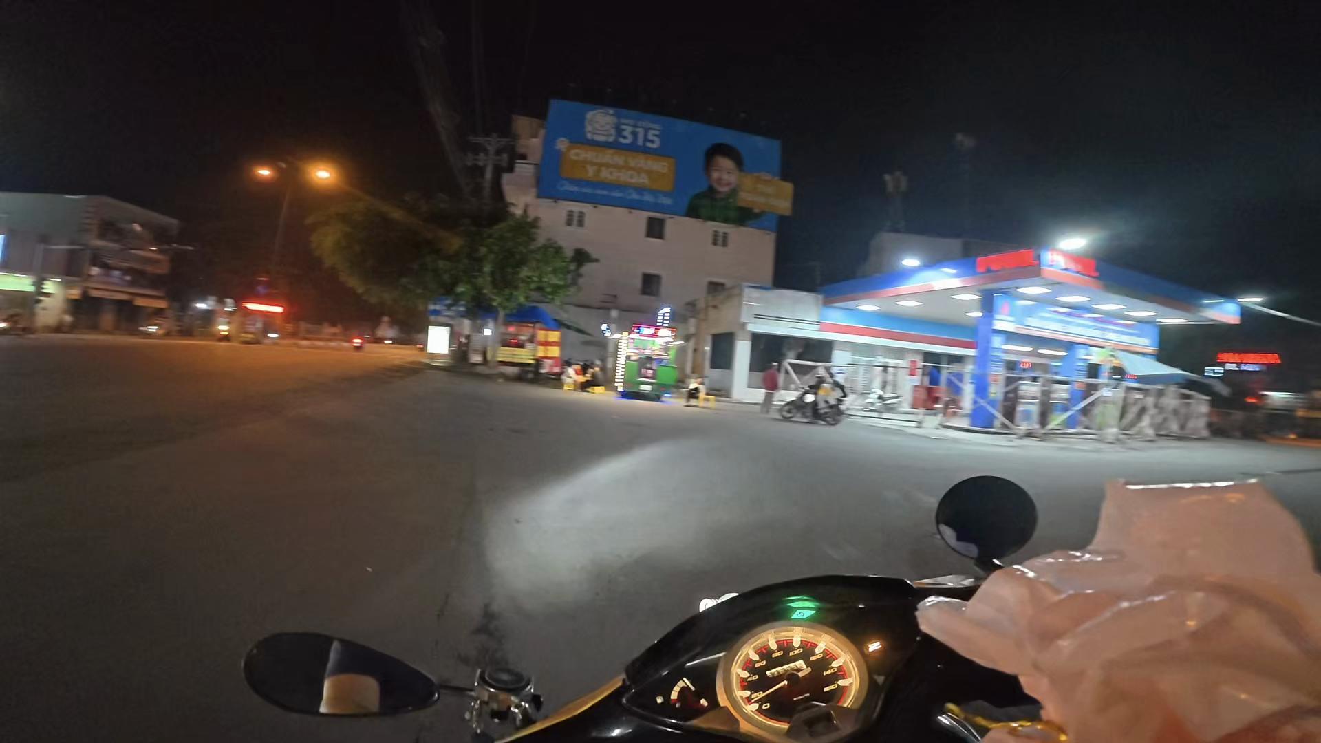 @Long Quận 9