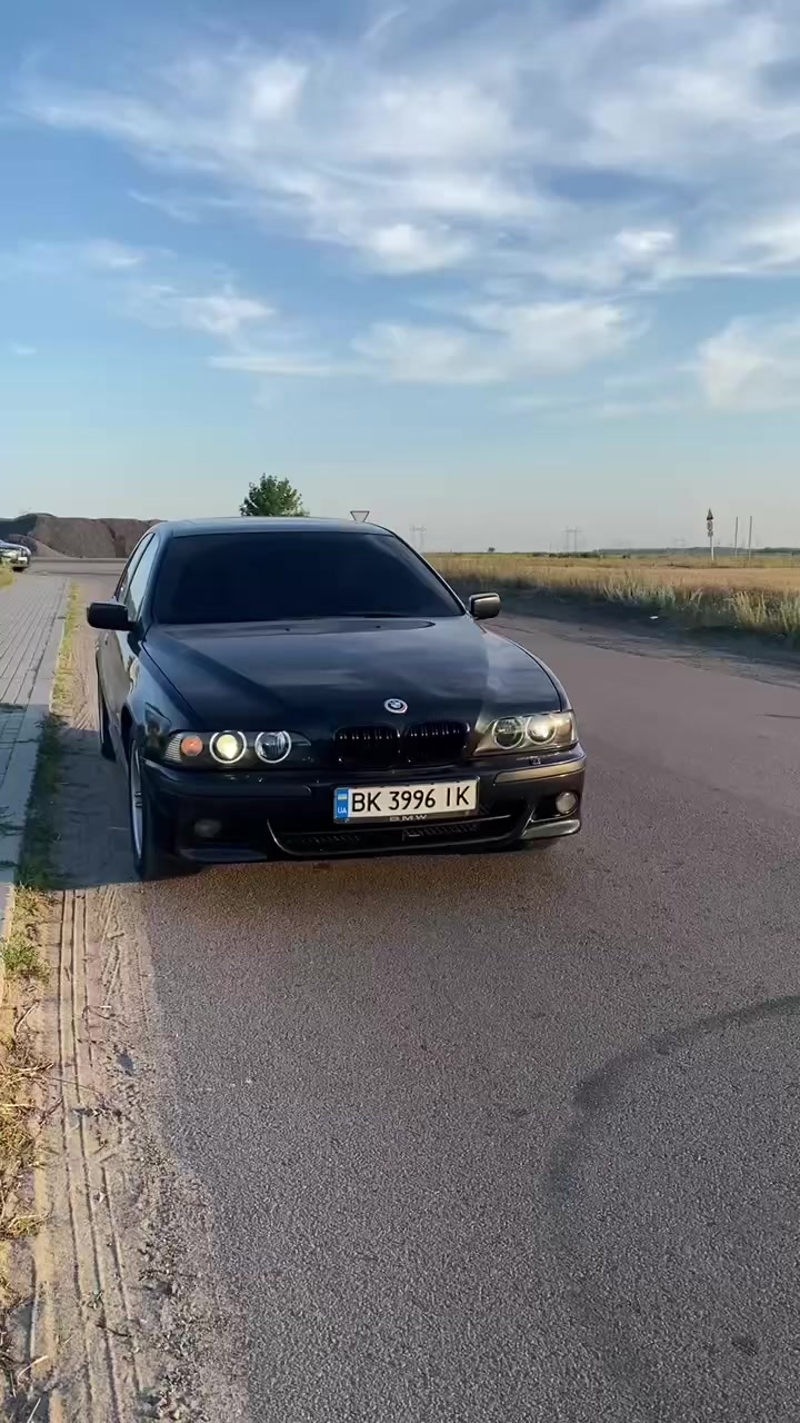 @strila
