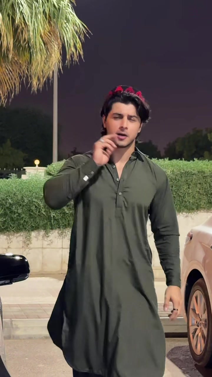 @sheraz_khan27