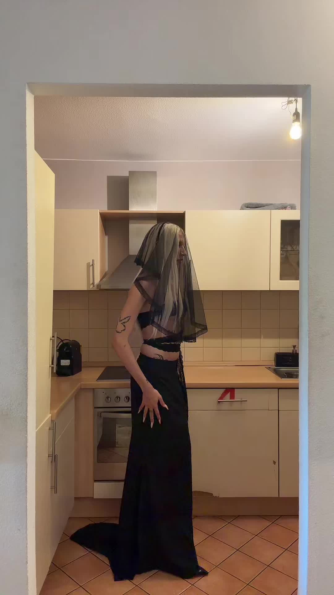 @luandaschuster