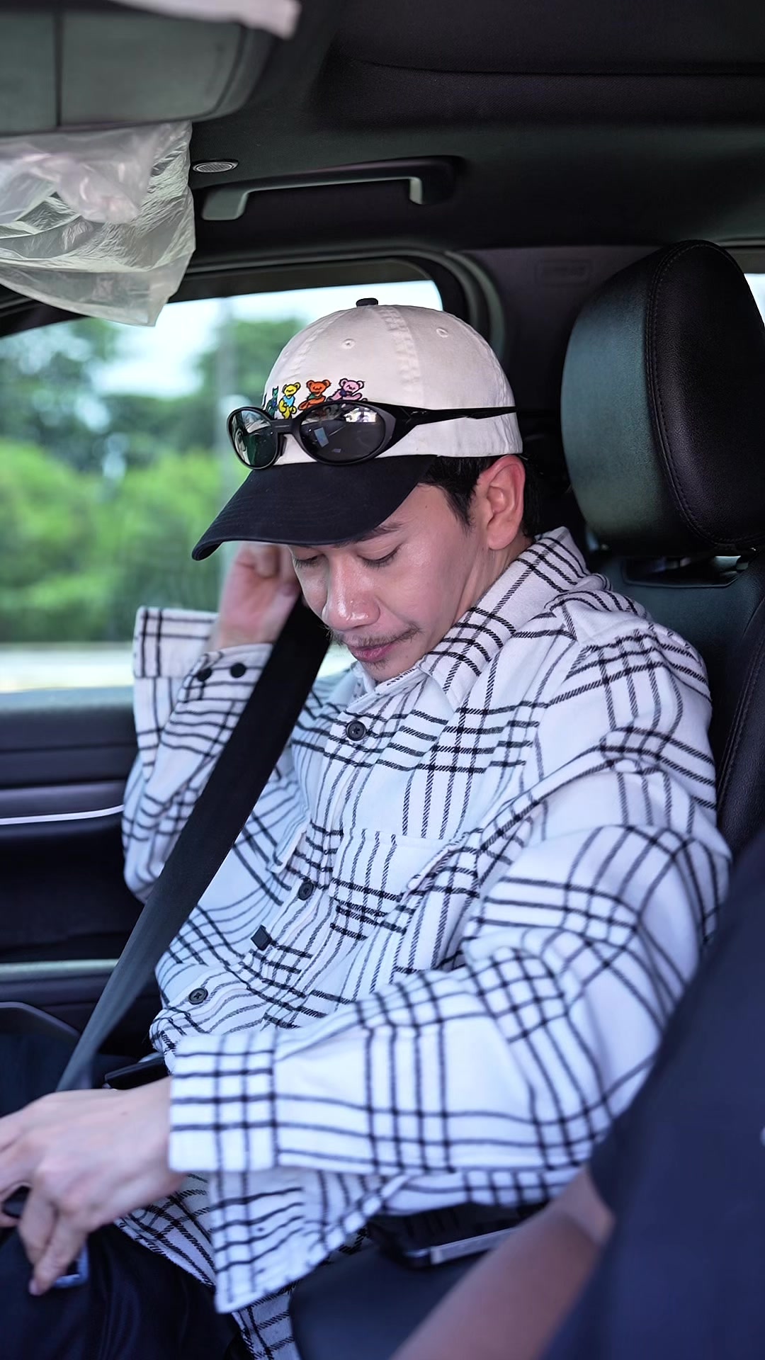 @CHALEE ( ชาลี )