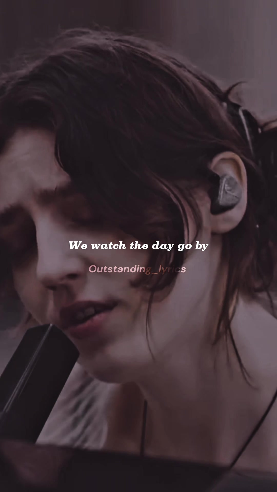 @Oᴜᴛsᴛᴀɴᴅɪɴɢ_ʟyrics
