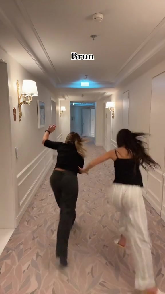 @Elisa