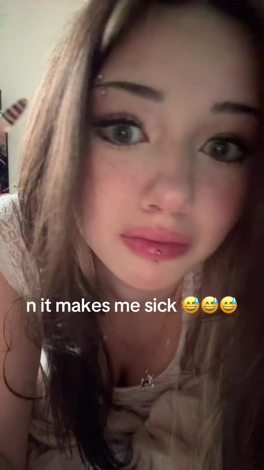@⃟
