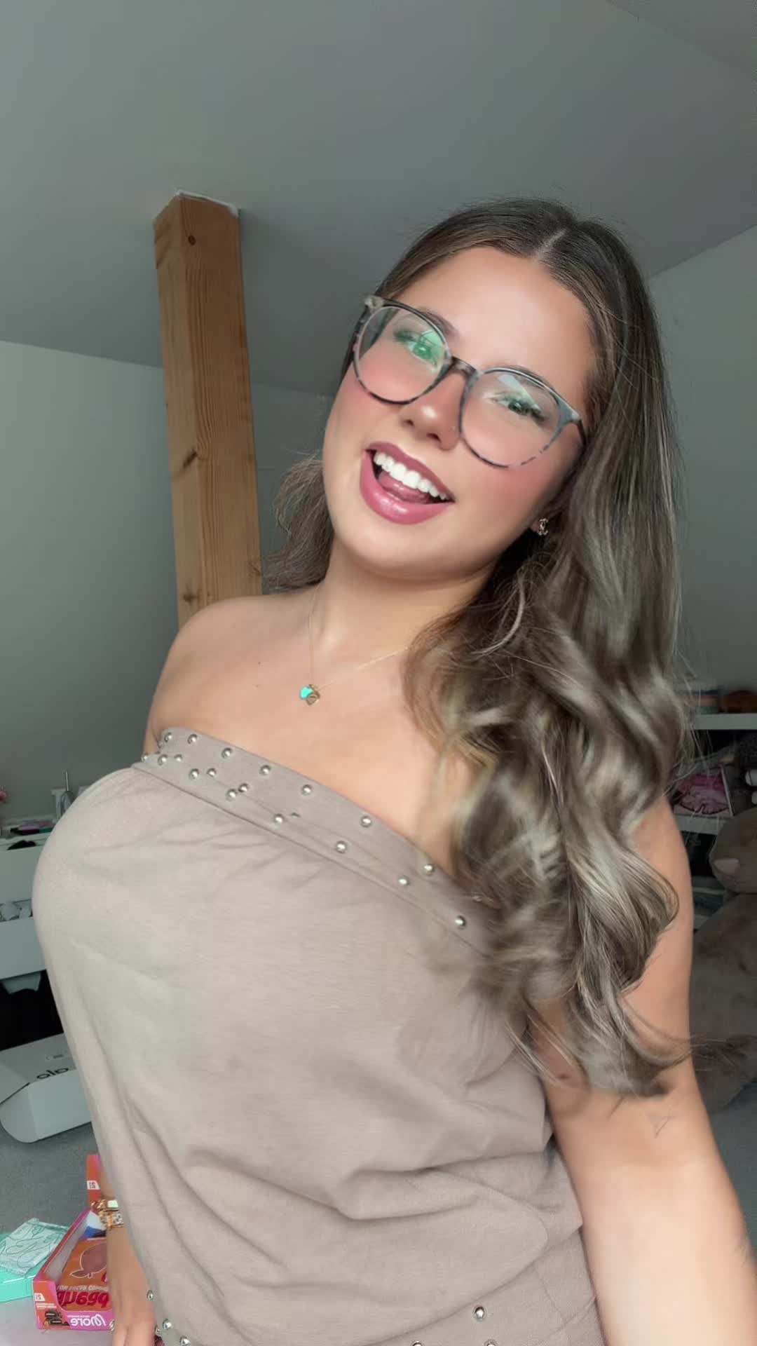 @𝐋𝐢𝐥𝐨𝐮