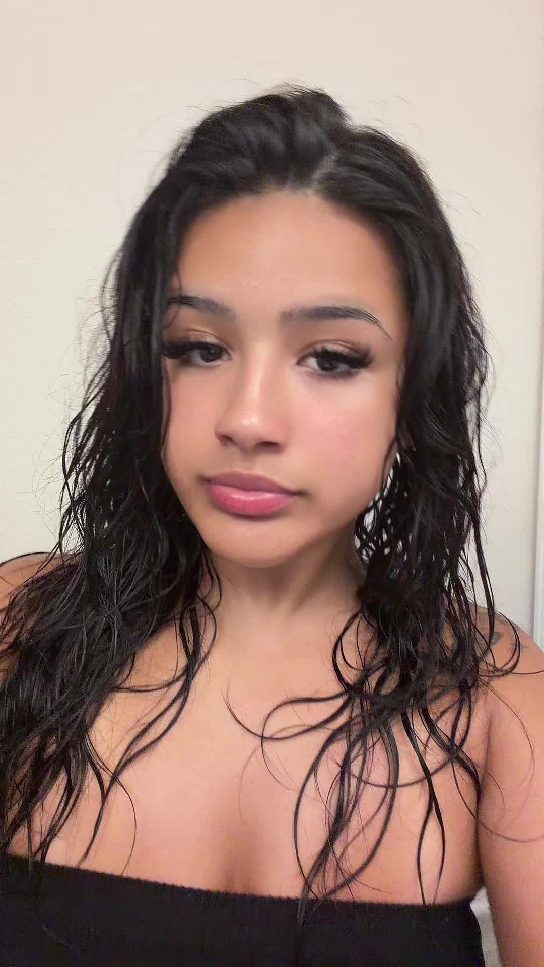 @bratsluvbluntts