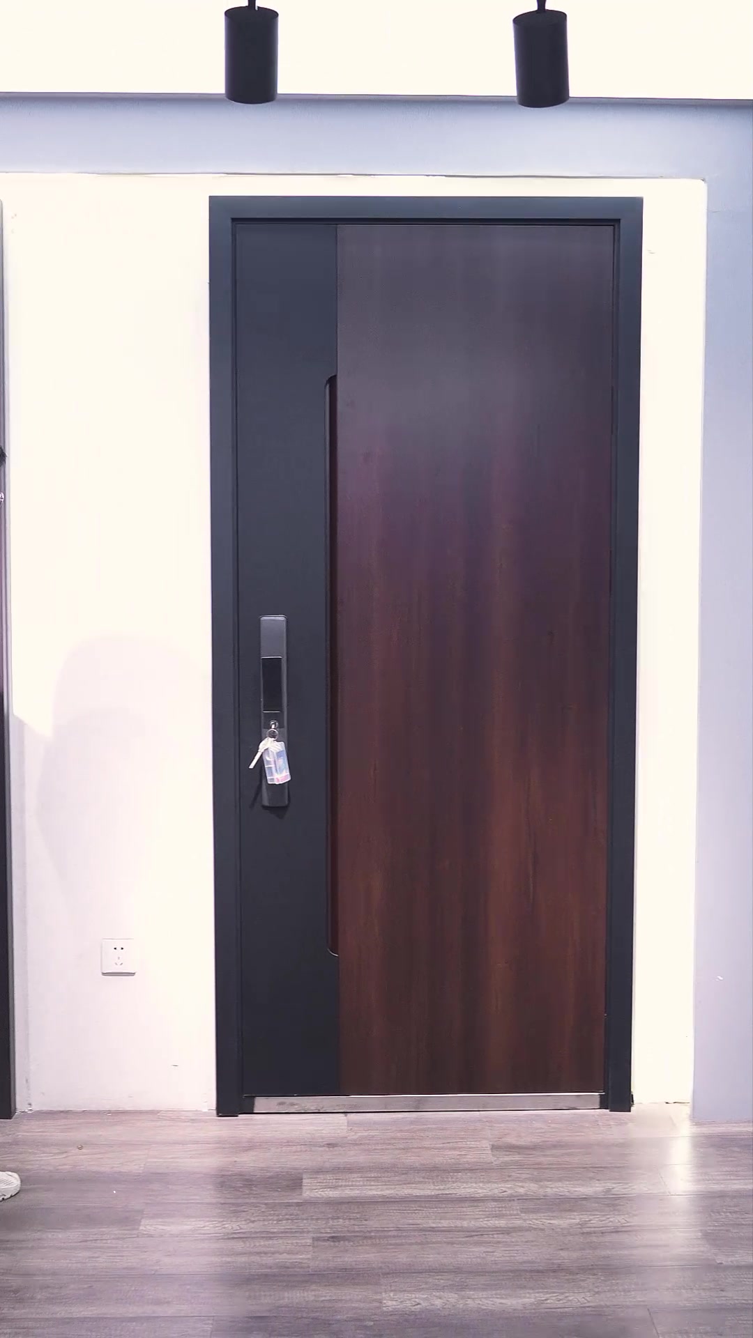 @KEST DOOR