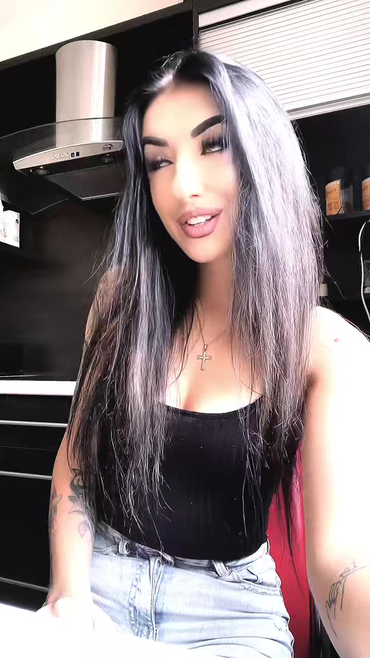 @_beluniaaa_