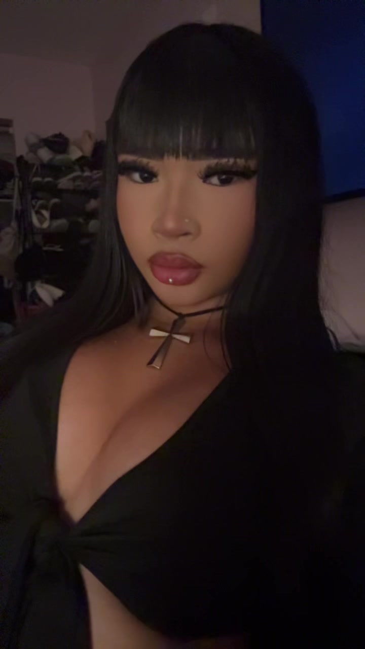 @poopyazngirl