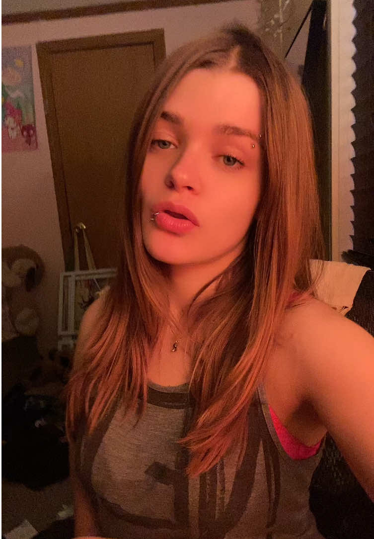 @Faye 🦇