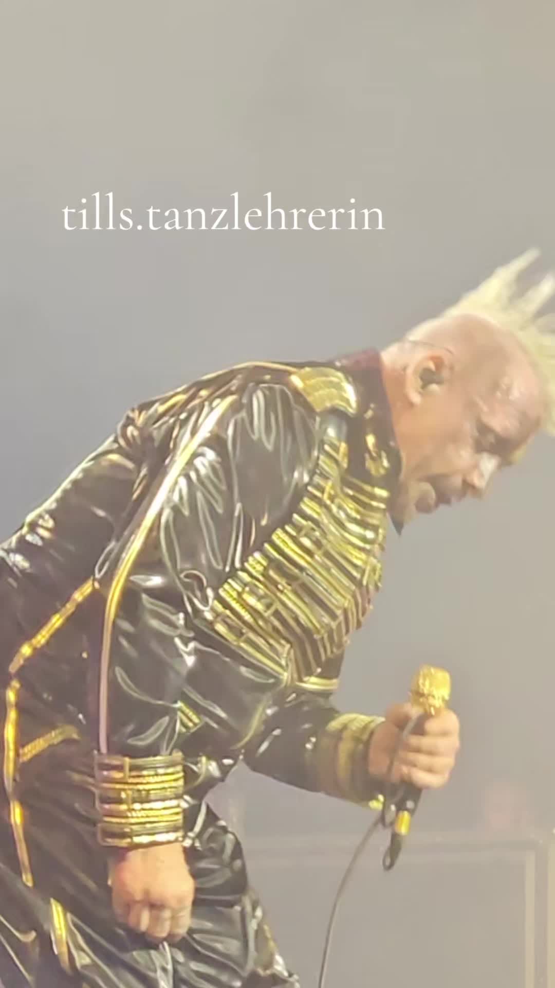 @Tills Tanzlehrerin
