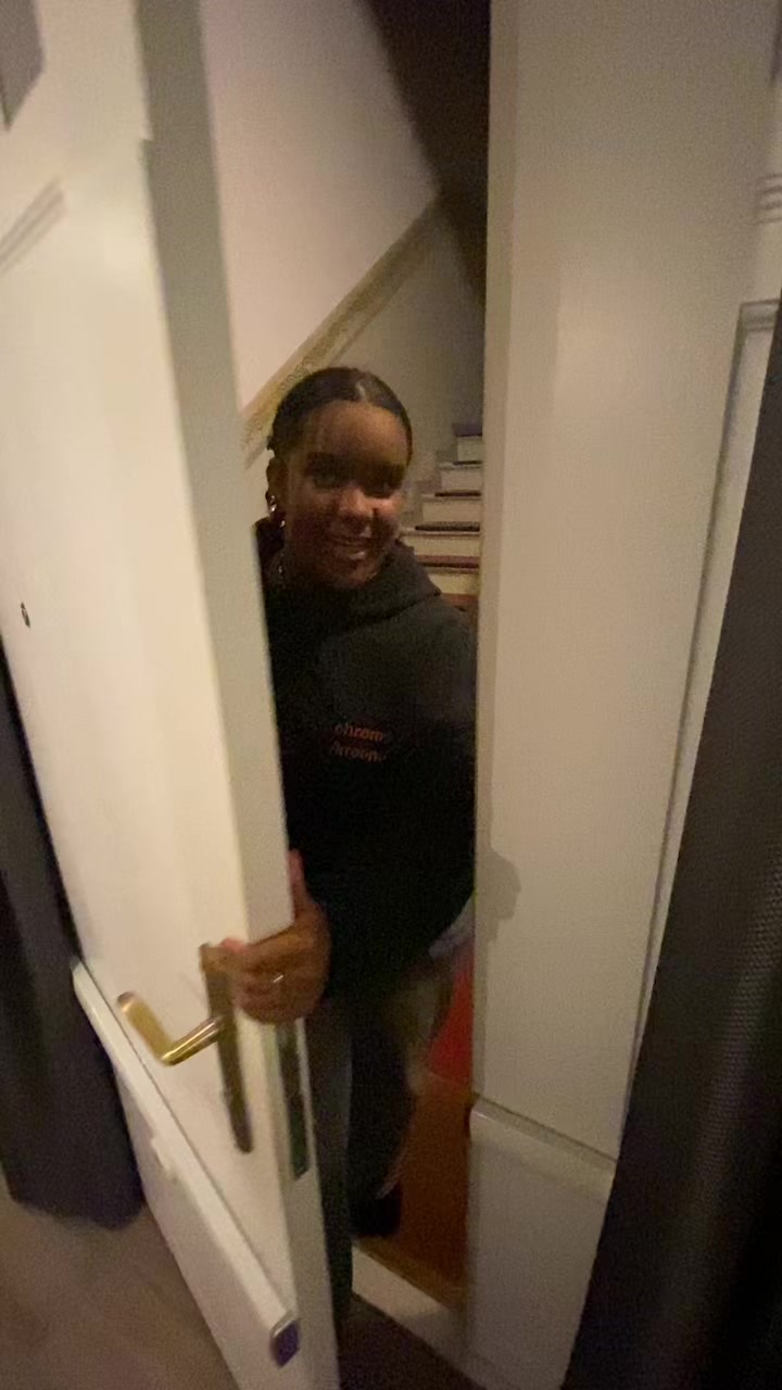 @hanelore