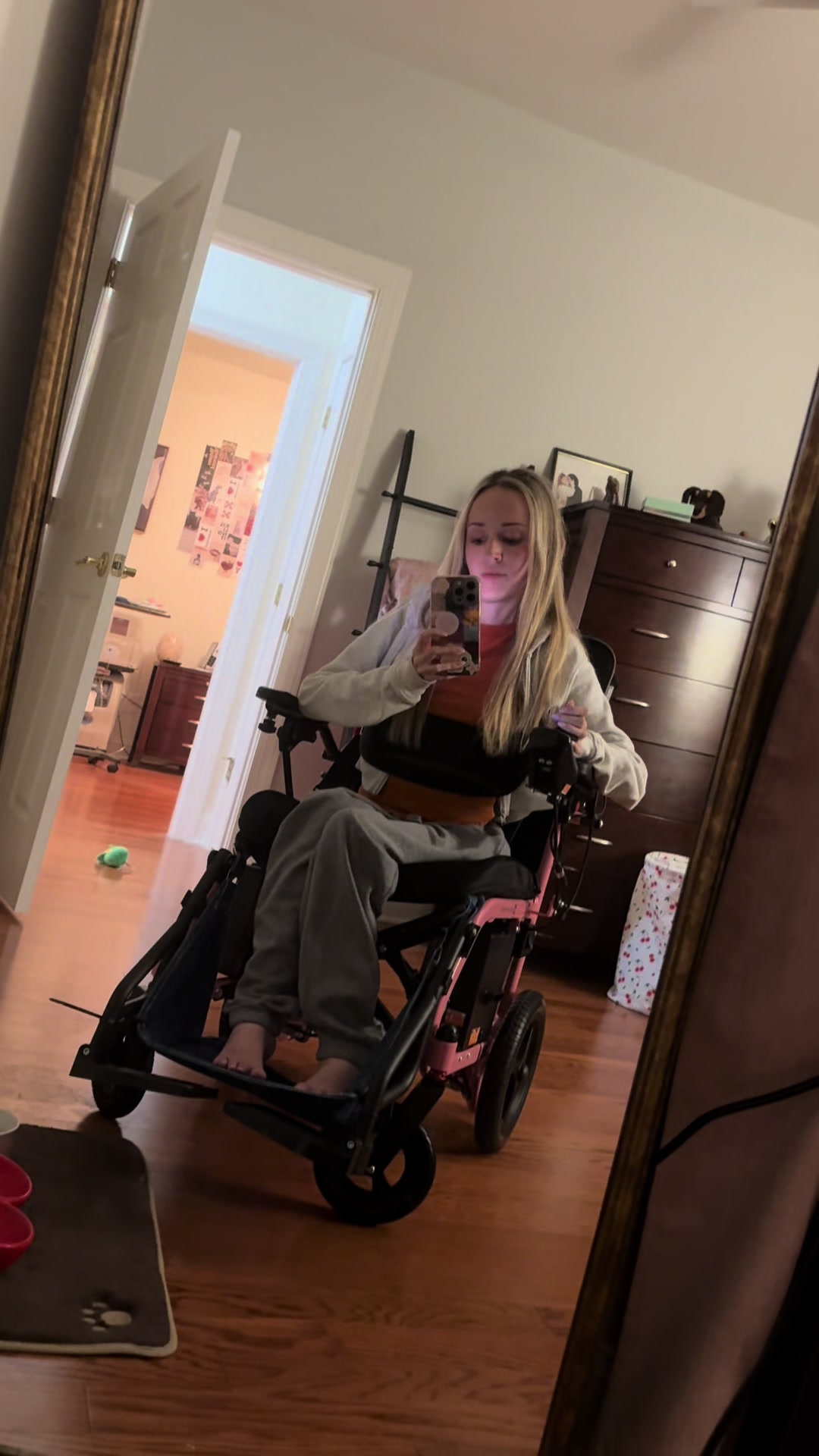 @Wheelchairbarbie