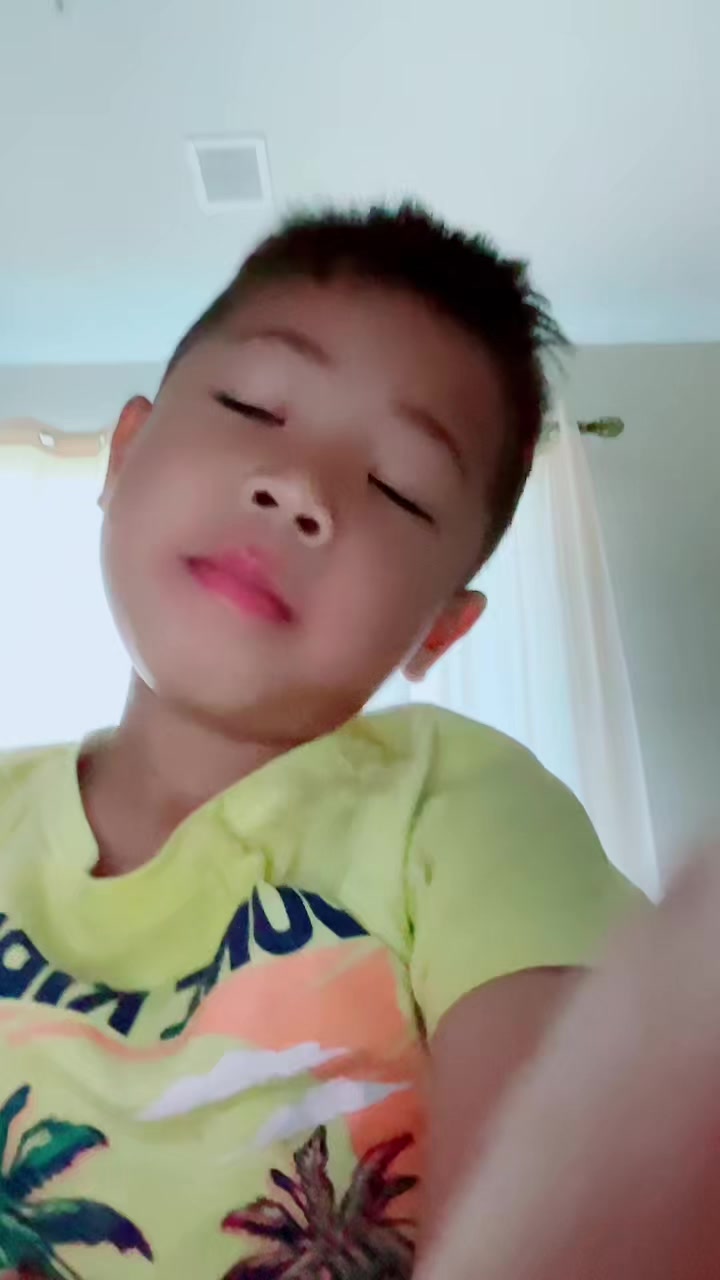 @Xee