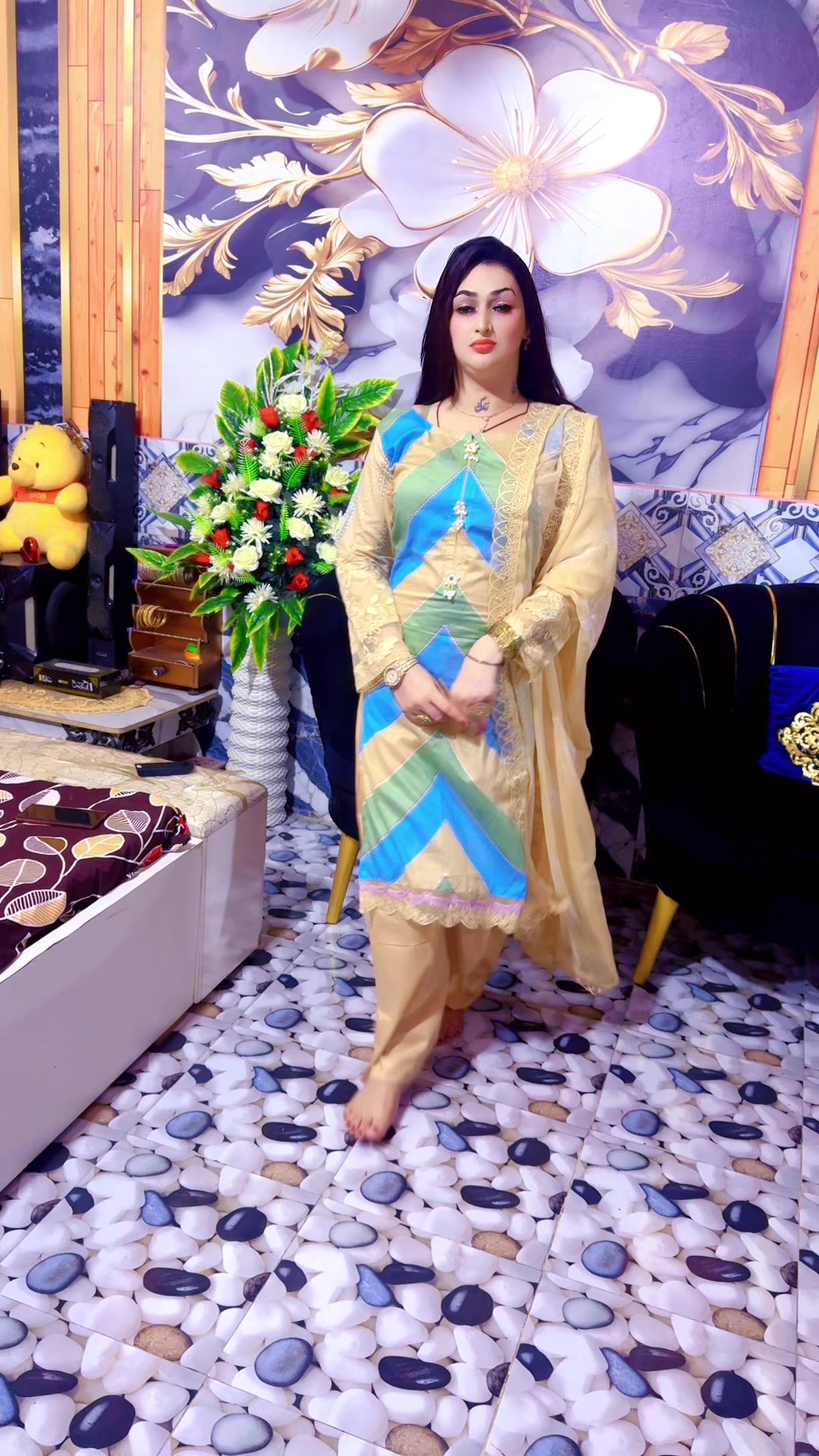 @Misses Karachi zindage