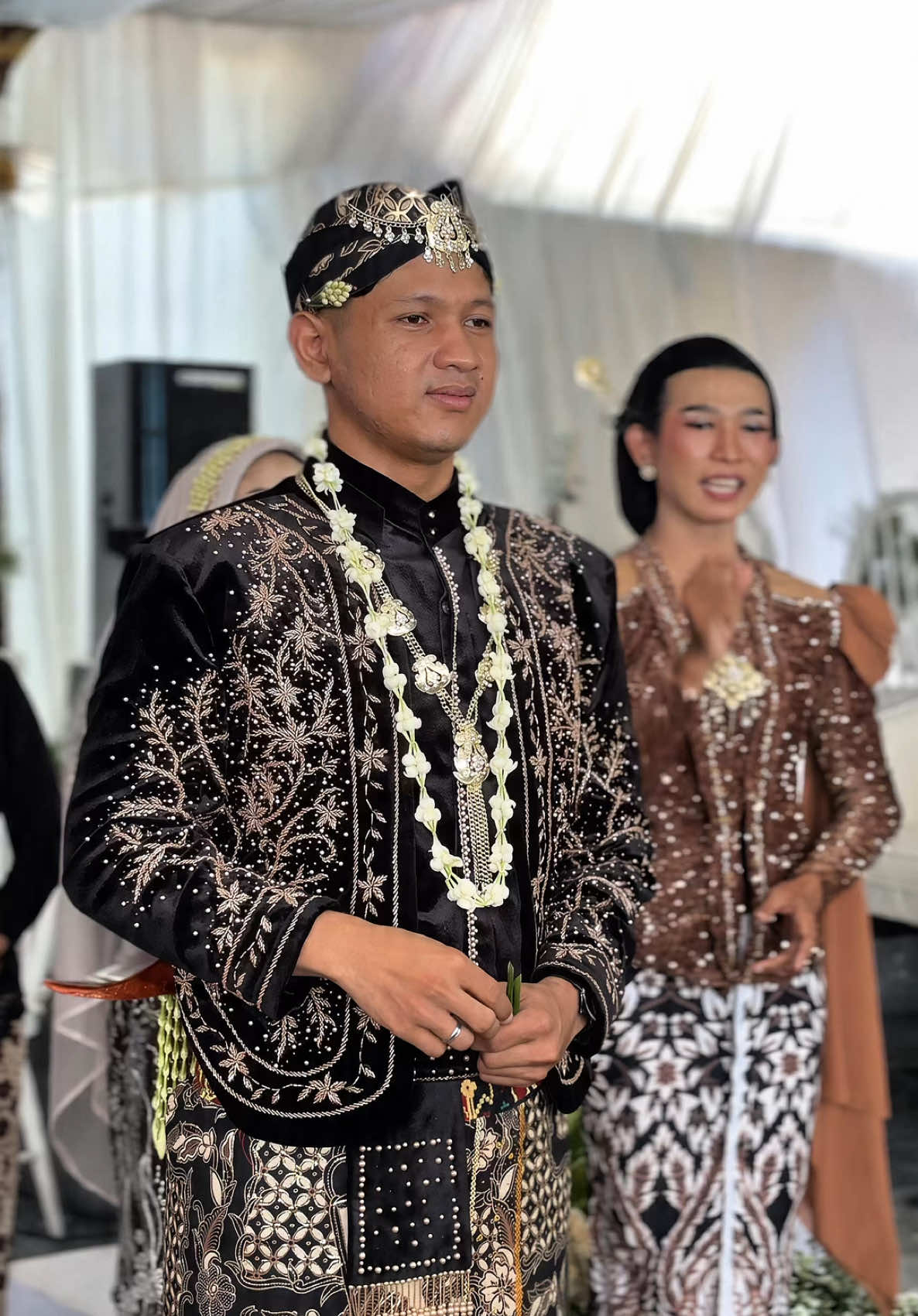 @Mbak Sari || Cucuk Lampah