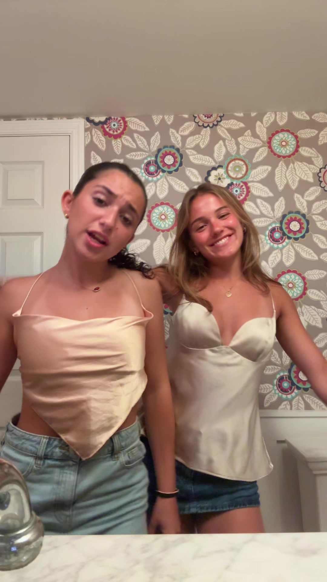 @taytayflots