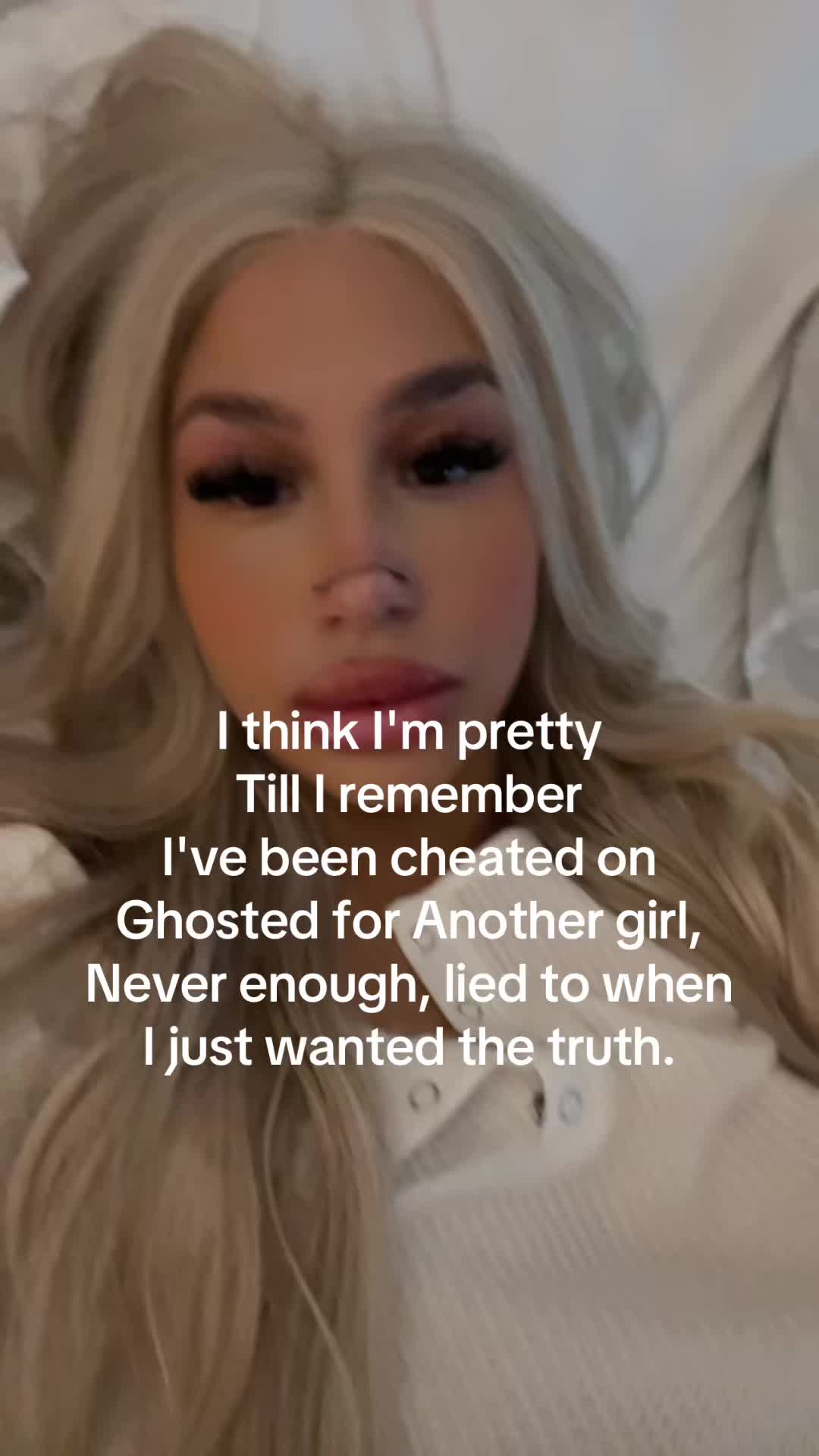 @𝒮𝓁𝑒𝑒𝓅𝒾𝓃𝑔 𝐵𝑒𝒶𝓊𝓉𝓎