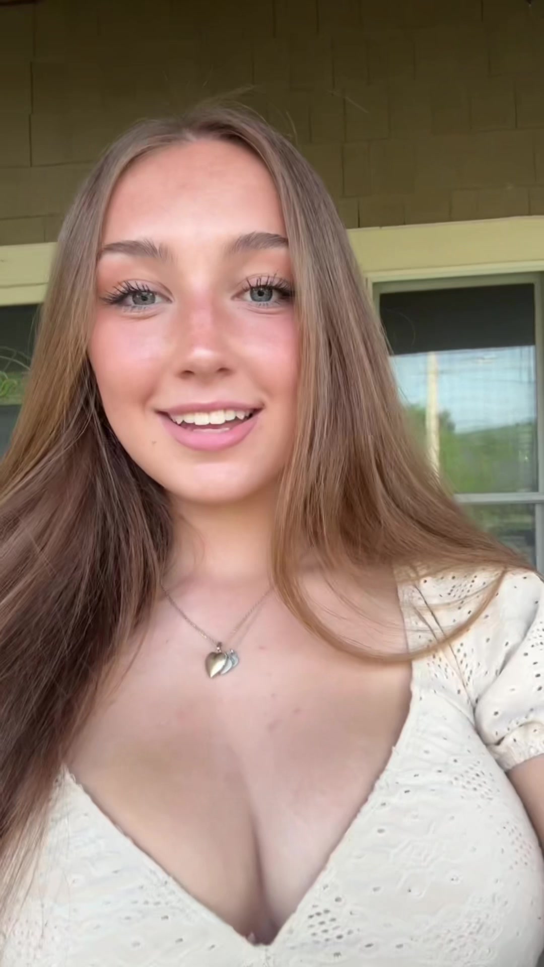 @EMMA LYNN