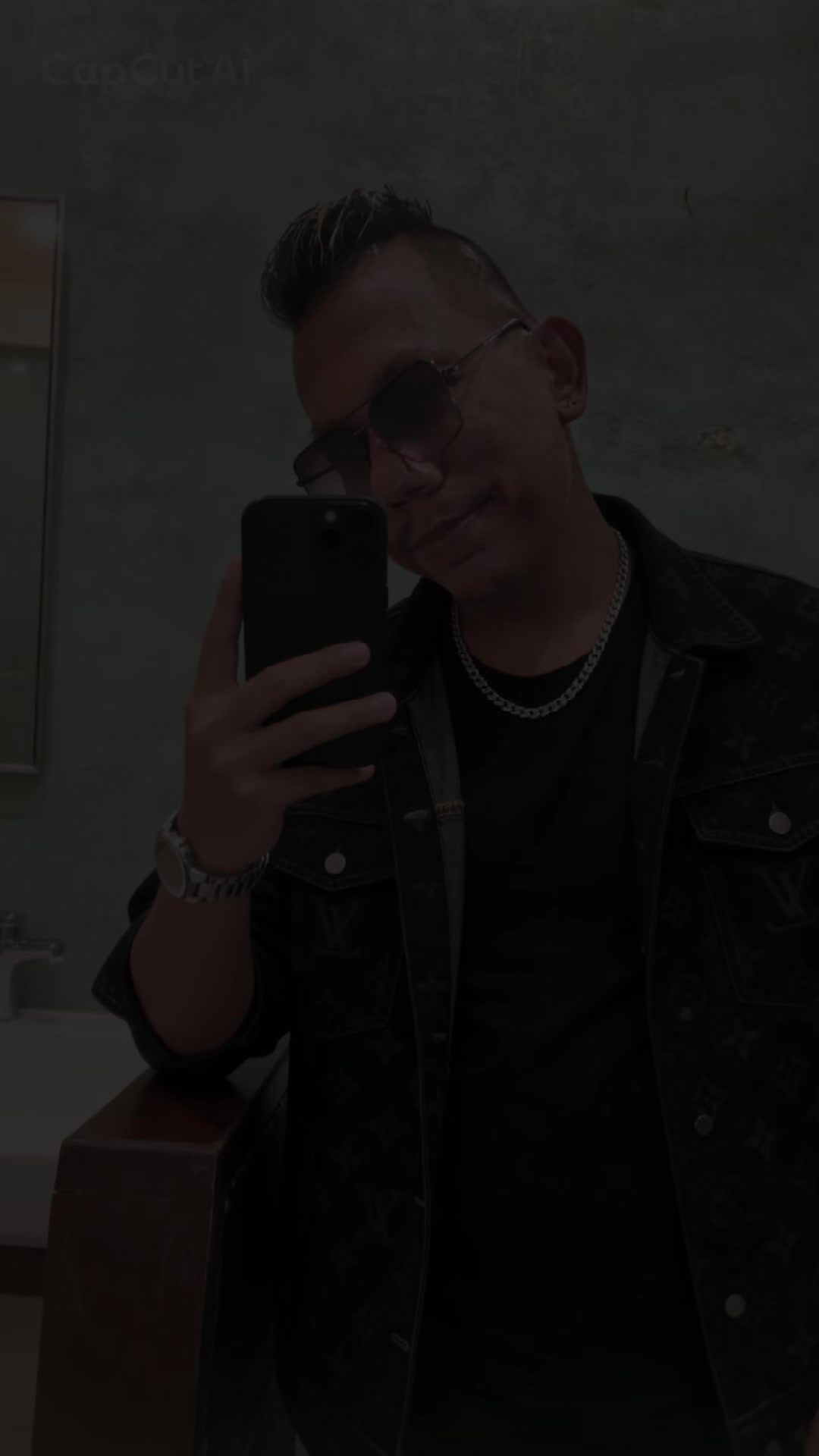 @D̶R̶E̶A̶M̶B̶O̶Y̶ M̶R̶.̶A̶L̶E̶