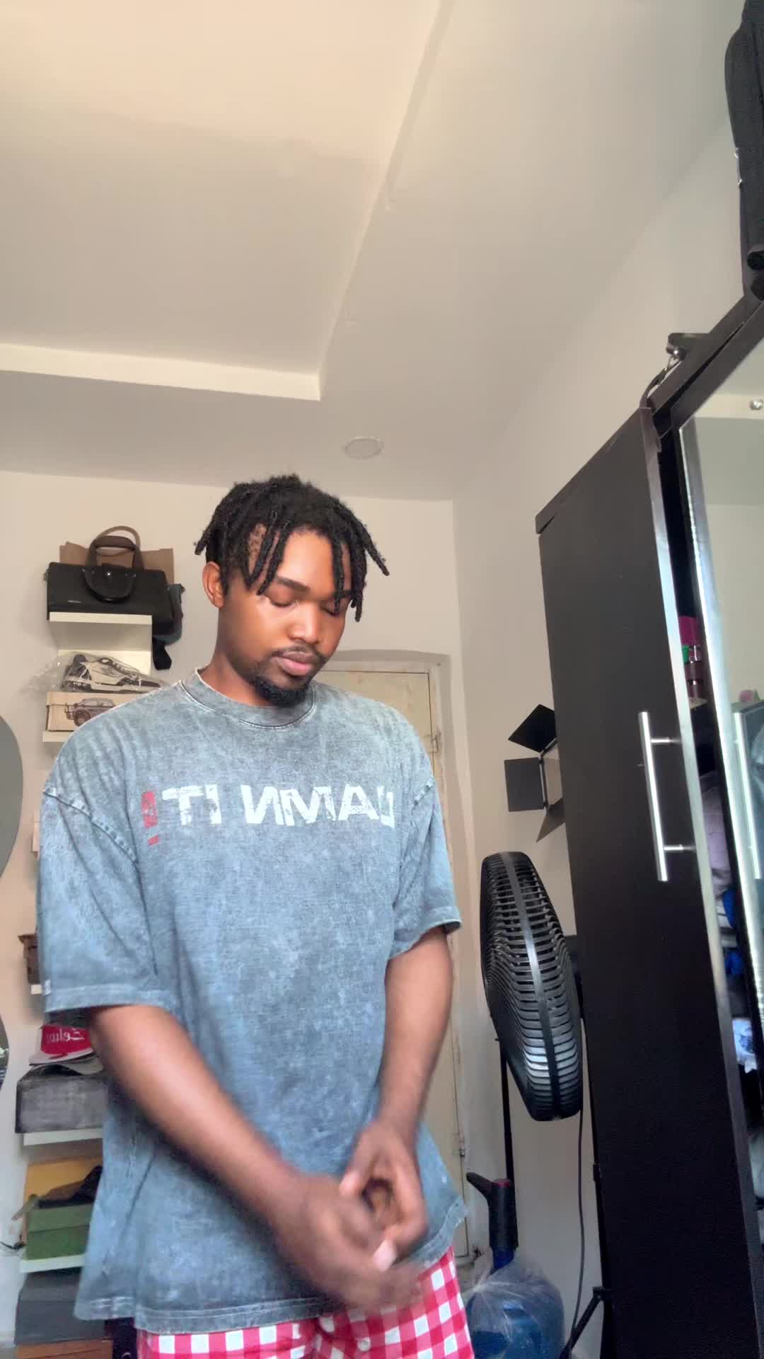 @𝑨𝒅𝒊𝒔𝒐𝒏𝒆𝒎𝒎𝒚&trade;️