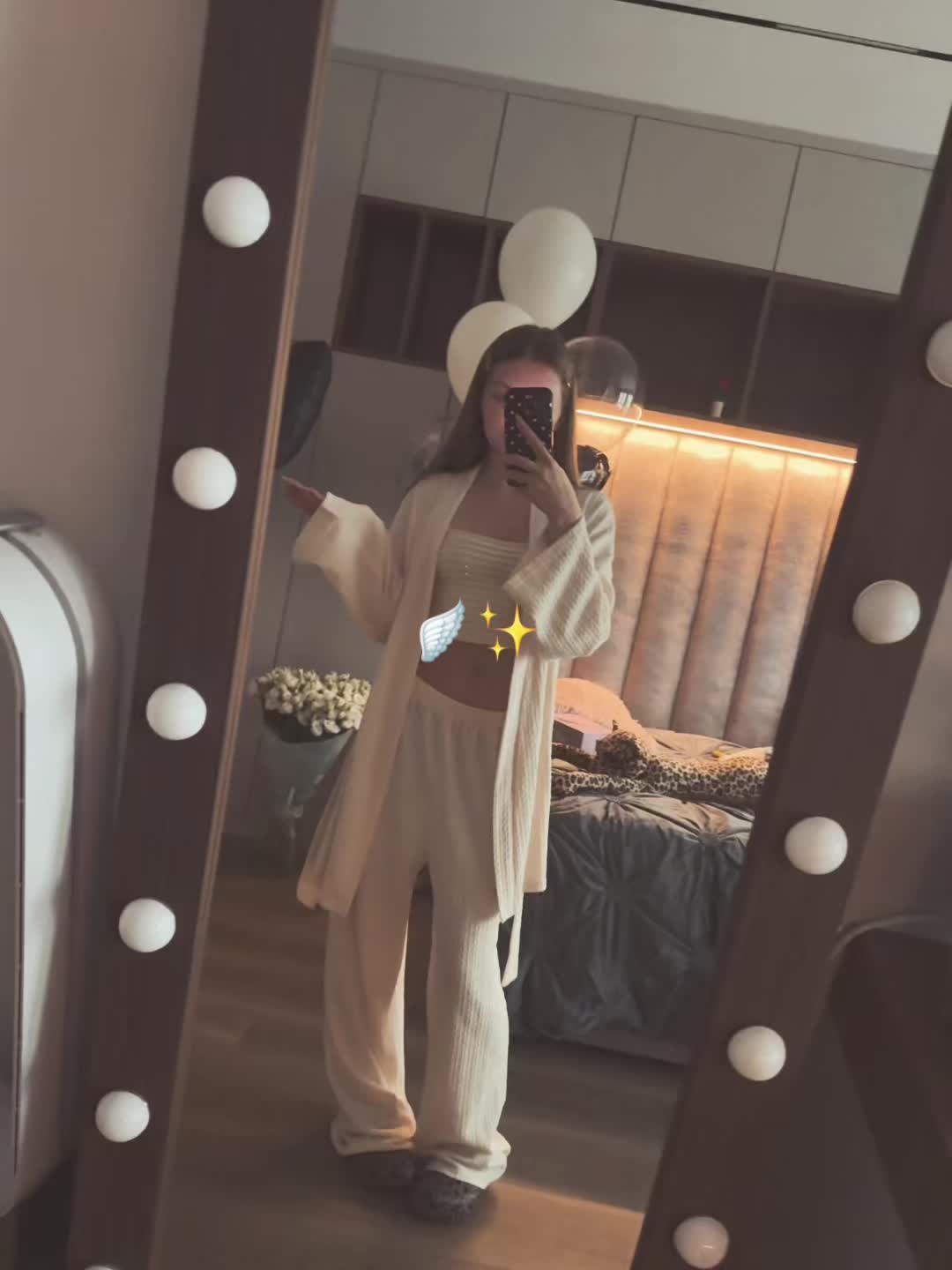 @var.🐆🎱🪩🥂