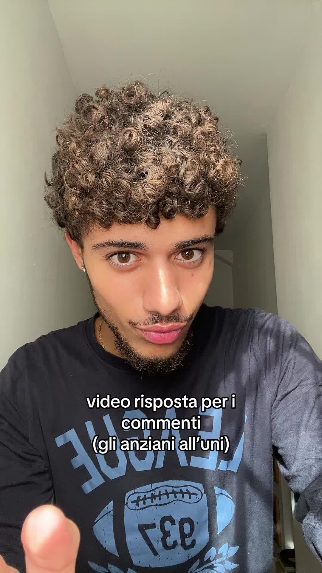 @𝕬𝖒𝖔𝖘 💫