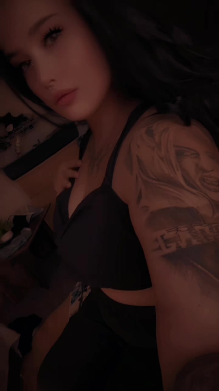 @𝒜𝓁𝓁 e𝓎𝑒𝓈 o𝓃𝑒 𝓂𝑒🌸