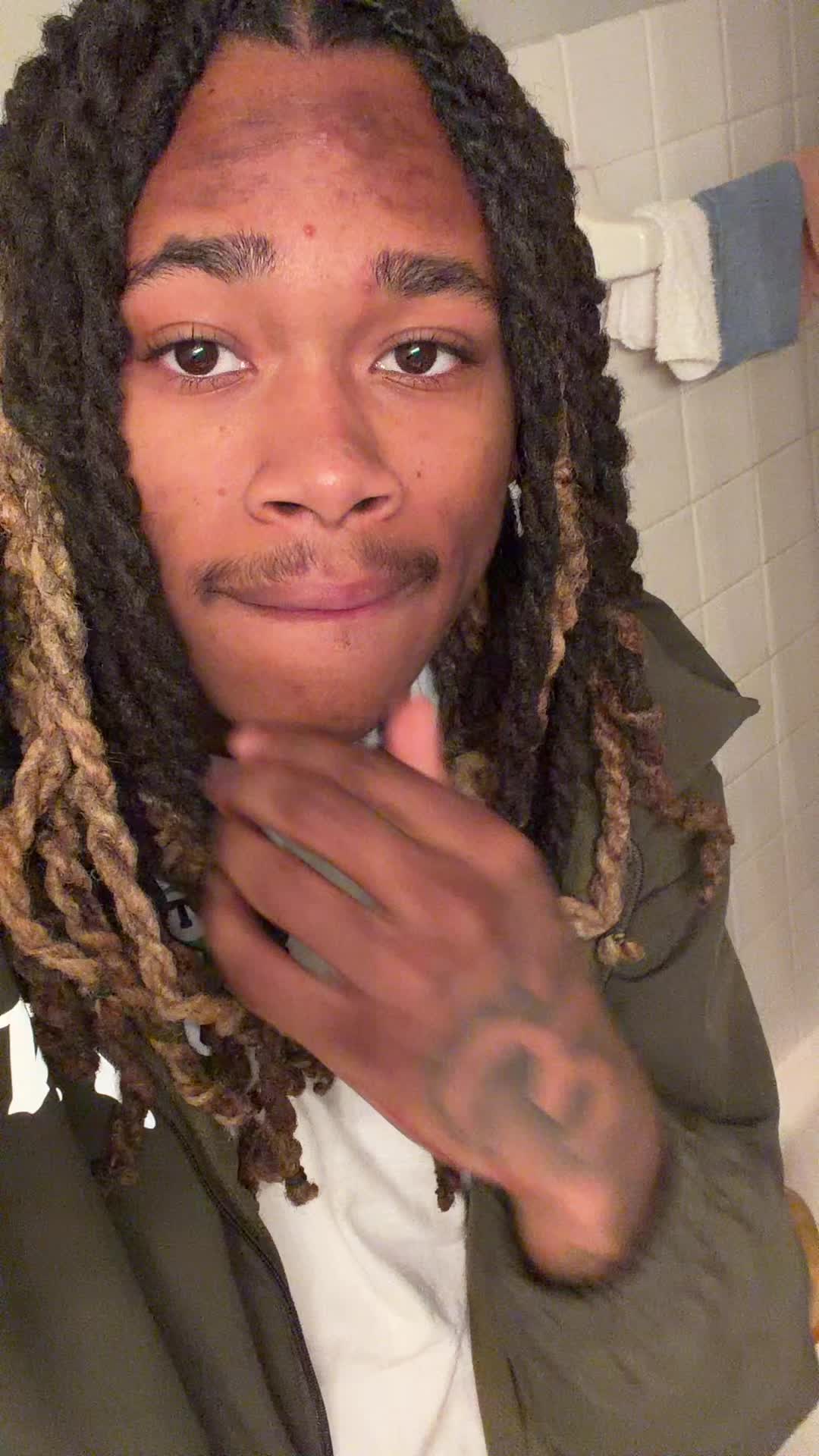 @Dee🔥🦁