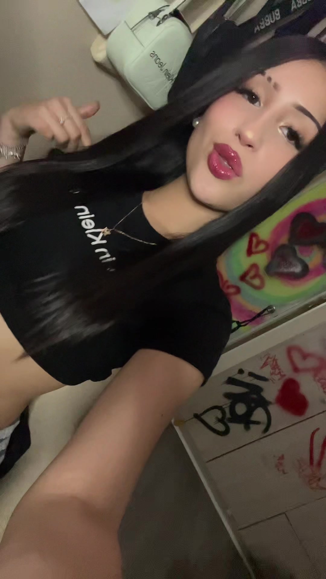 @efeelesitaa