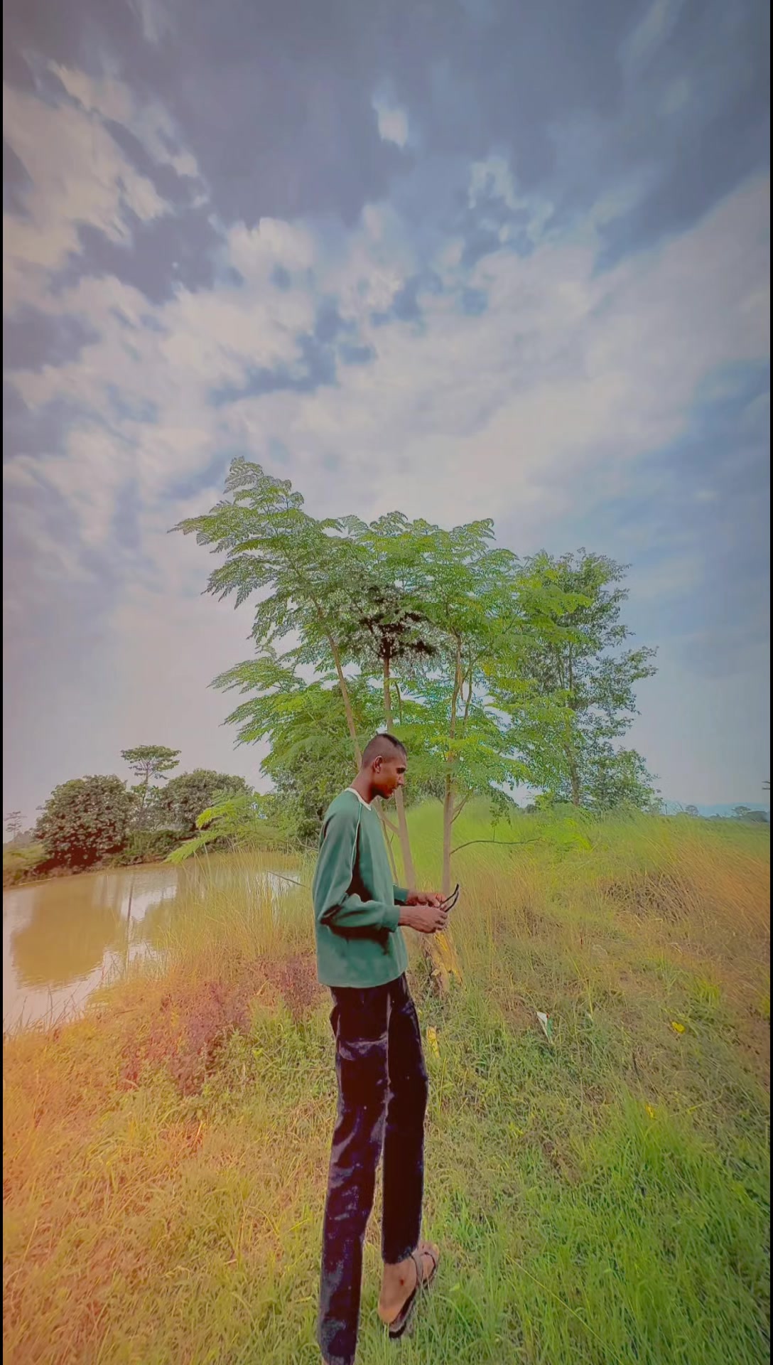 @Çhriŝ_Ɗhañüķ 🥋