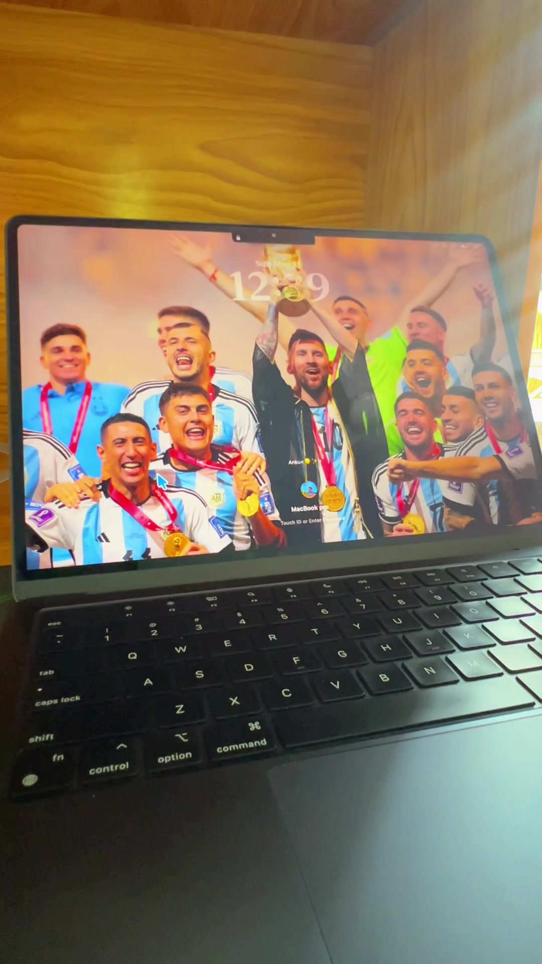 @AnkuR🐻&zwj;❄